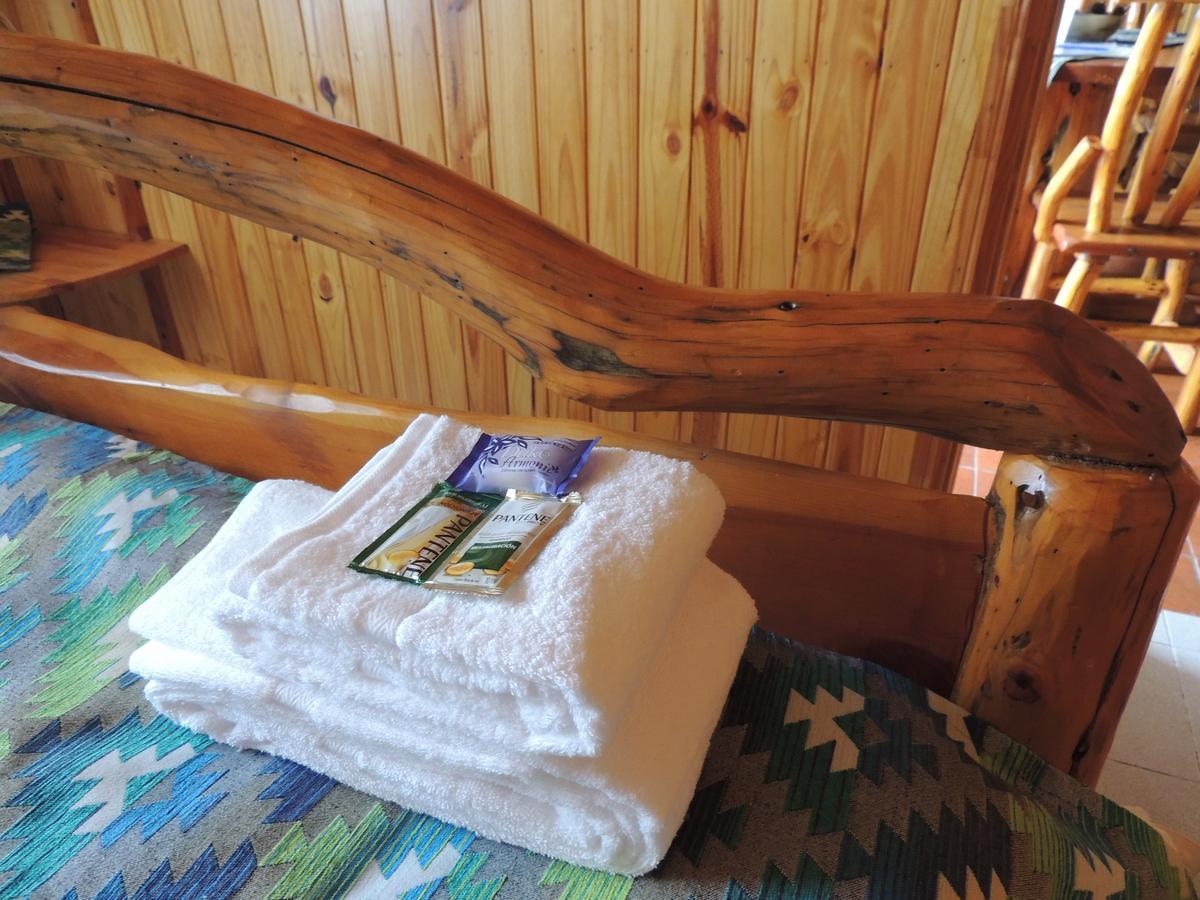 Complejo "Nahuel Pan " Villa El Chalten Ngoại thất bức ảnh